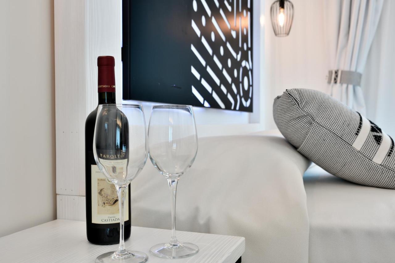 Cara A Bentu - Charming Rooms Tortolì Eksteriør bilde