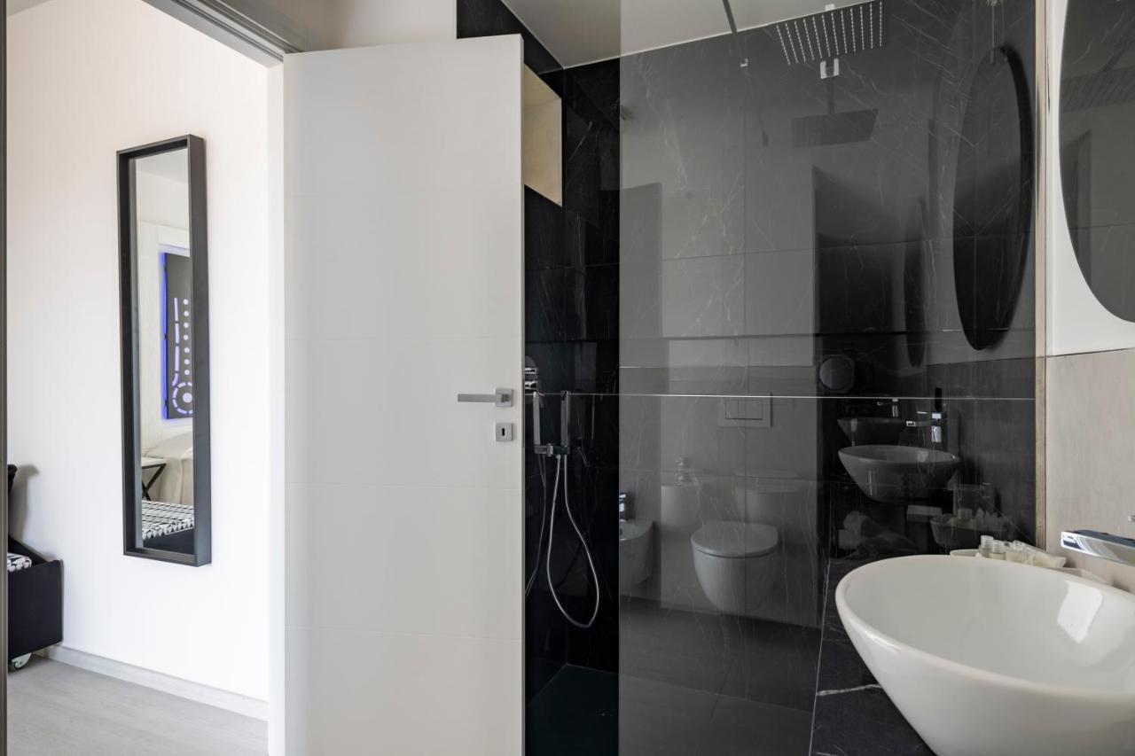 Cara A Bentu - Charming Rooms Tortolì Eksteriør bilde