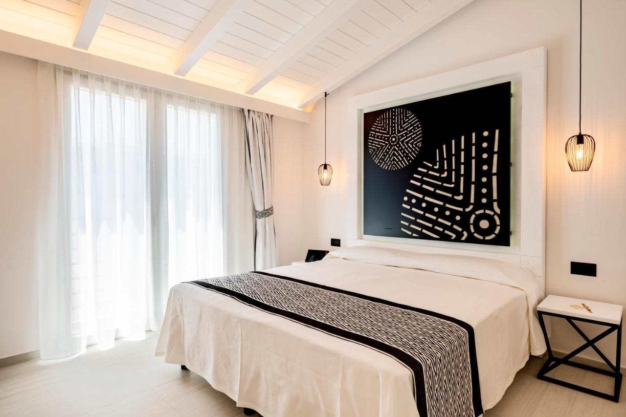 Cara A Bentu - Charming Rooms Tortolì Eksteriør bilde