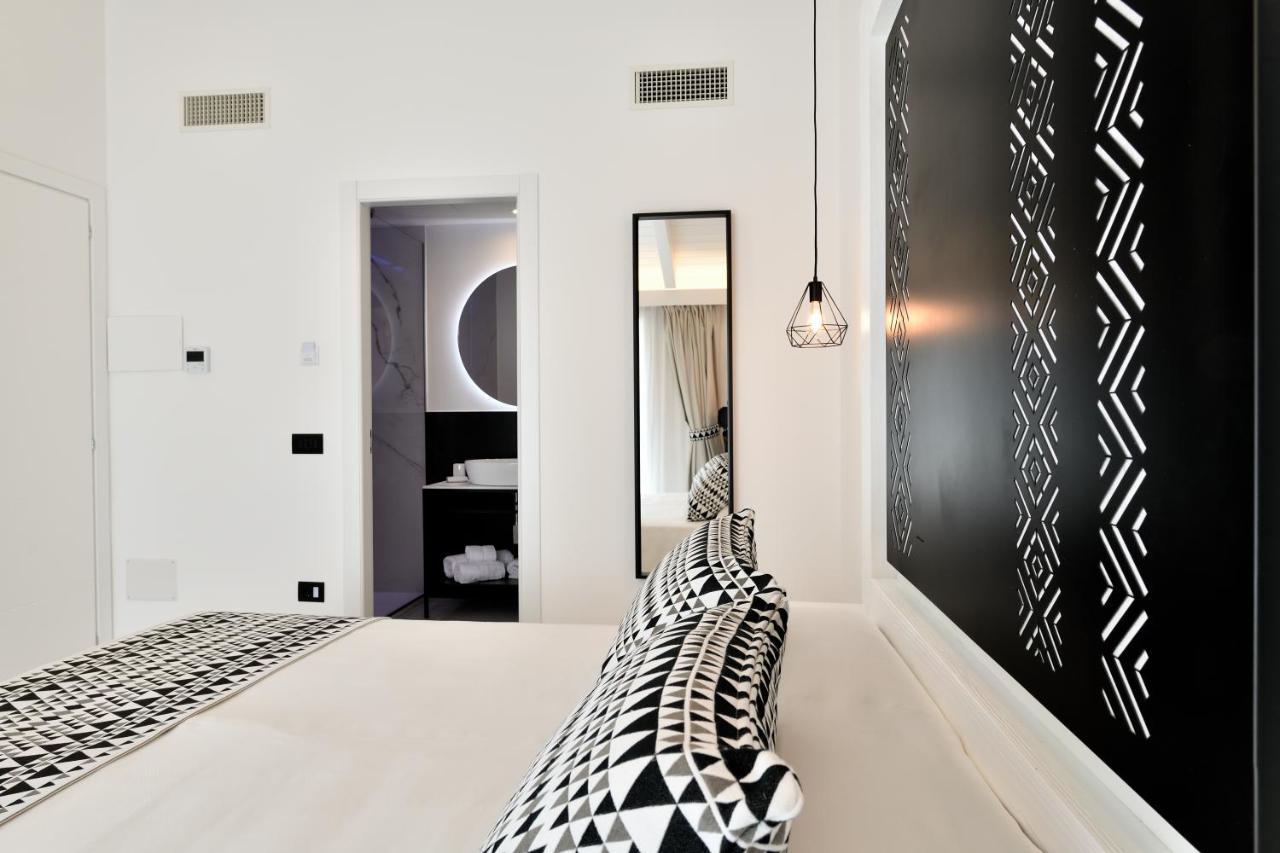 Cara A Bentu - Charming Rooms Tortolì Eksteriør bilde
