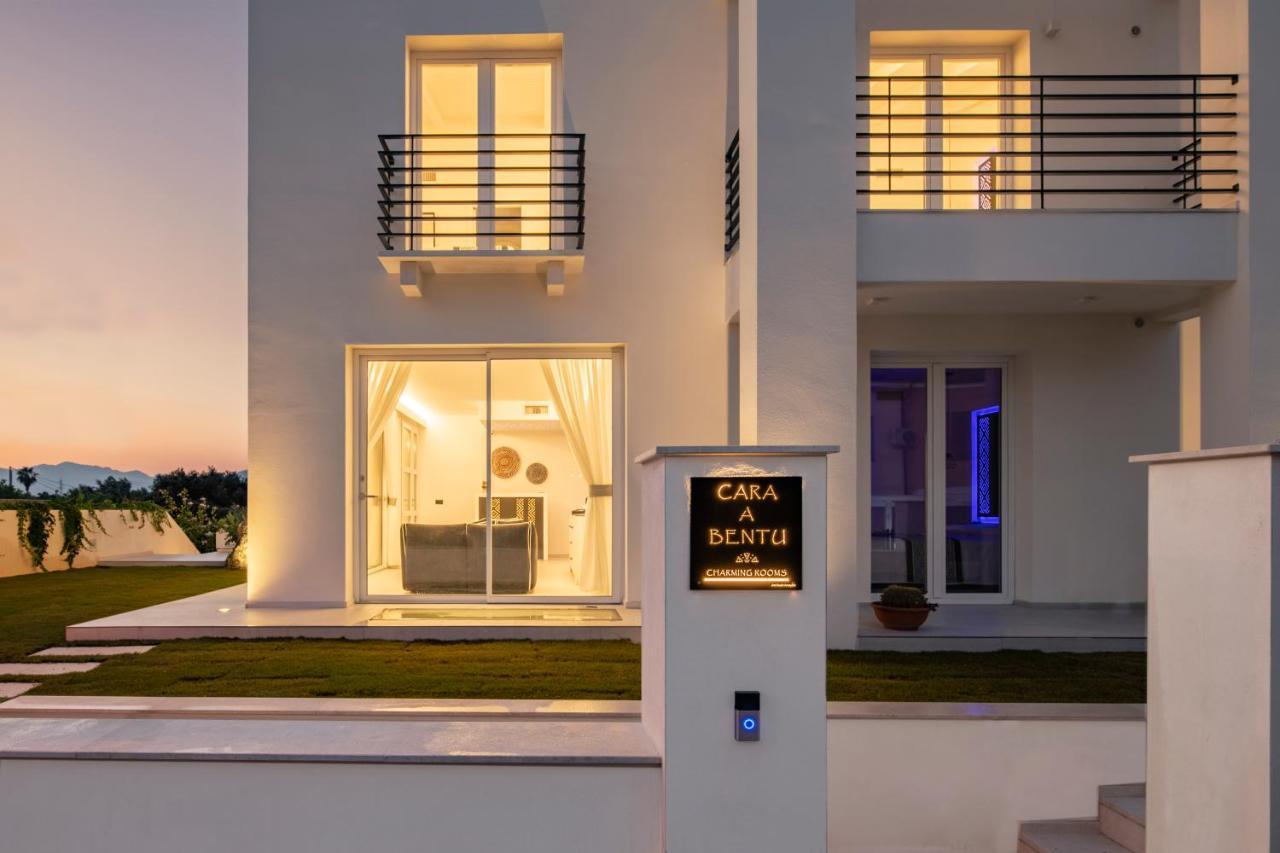 Cara A Bentu - Charming Rooms Tortolì Eksteriør bilde