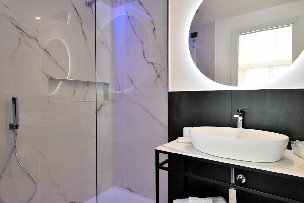 Cara A Bentu - Charming Rooms Tortolì Eksteriør bilde